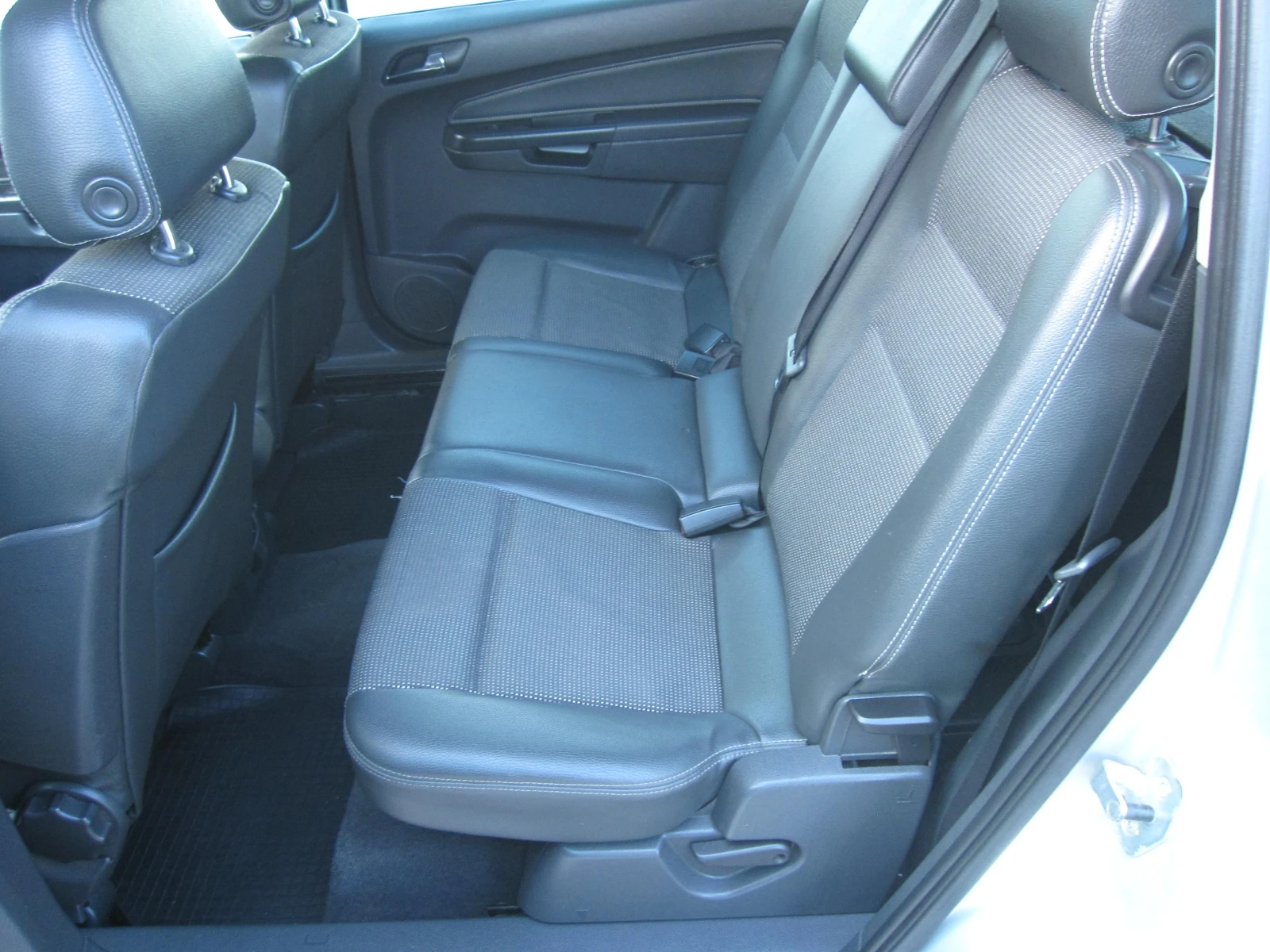 Opel Zafira 7места, Cosmo 1, 9-cdti, снимка 10 - Автомобили и джипове - 54622849