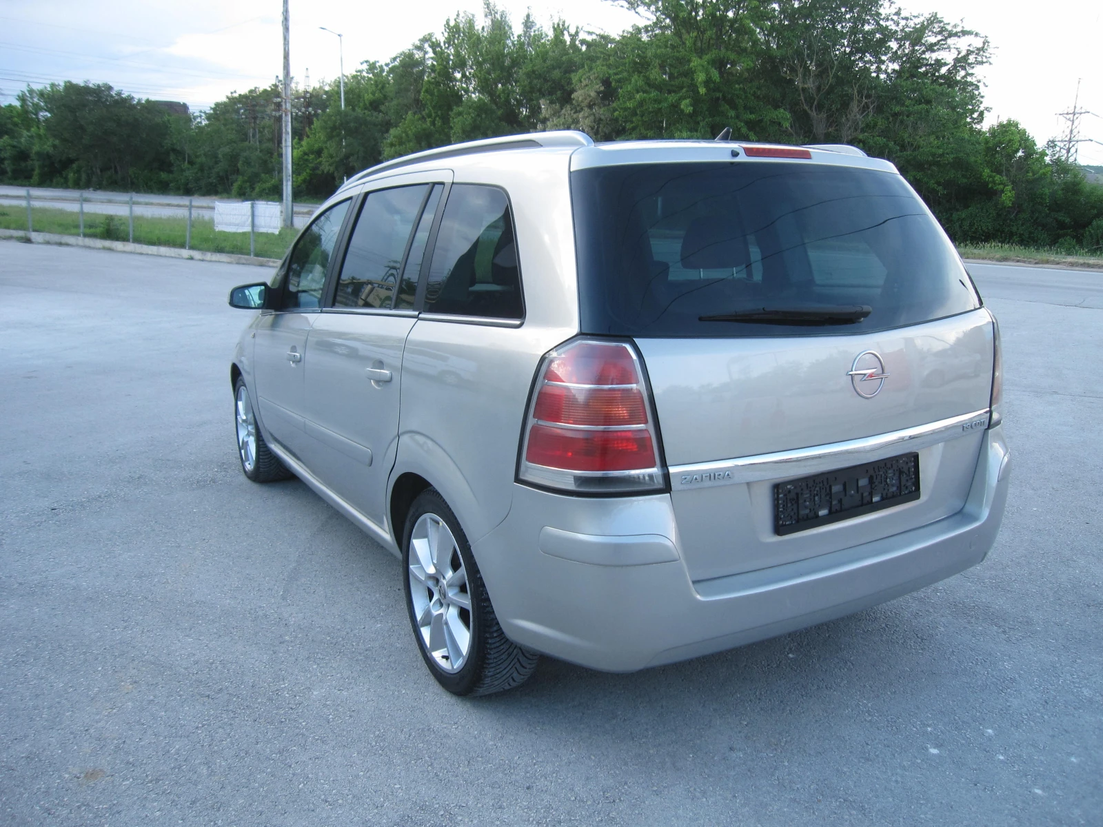 Opel Zafira 7места, Cosmo 1, 9-cdti, снимка 3 - Автомобили и джипове - 54622849