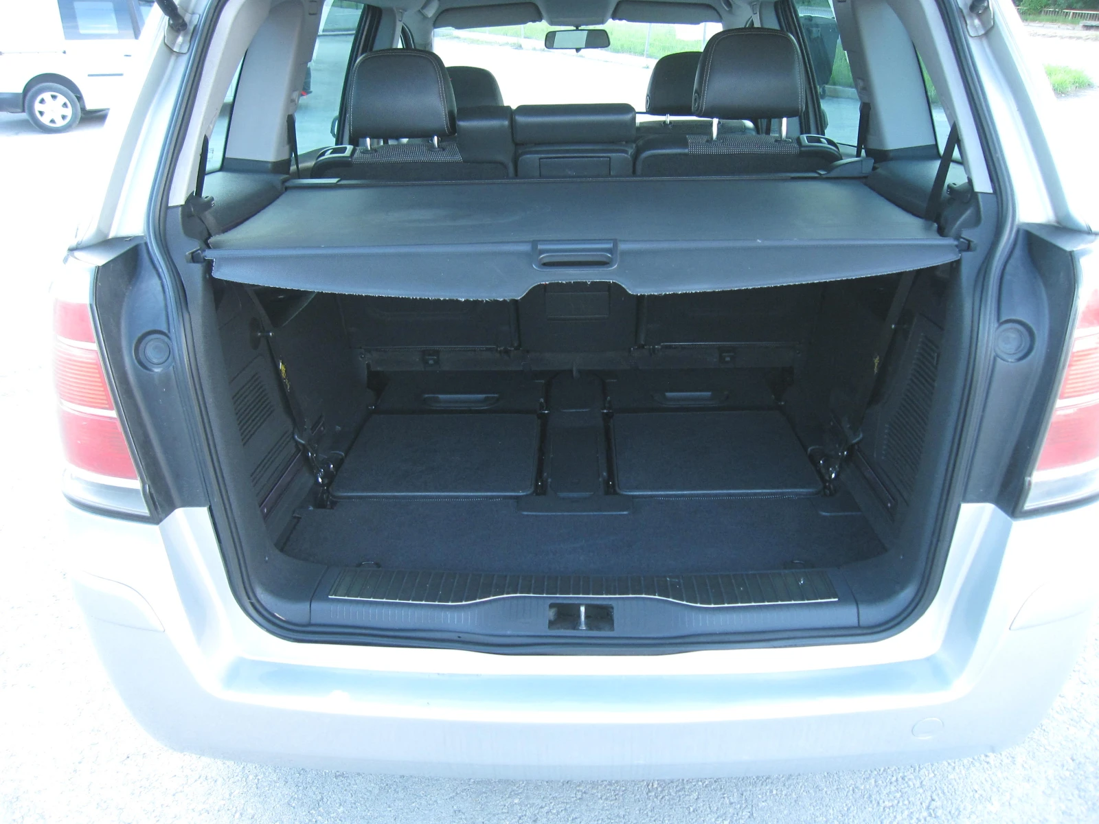 Opel Zafira 7места, Cosmo 1, 9-cdti, снимка 5 - Автомобили и джипове - 54622849