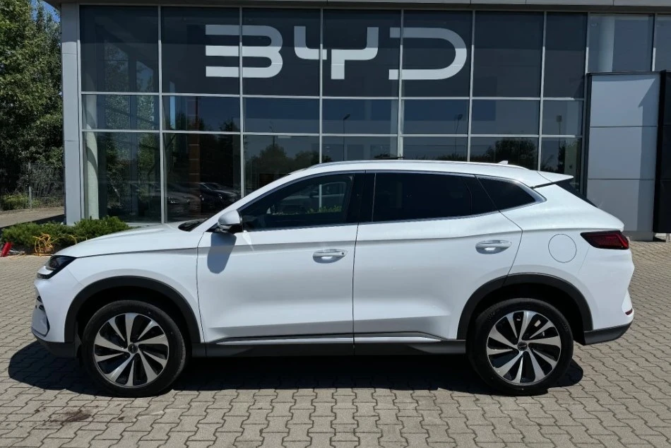 BYD Seal U DM-I 1.5 PHEV Design AWD, снимка 2 - Автомобили и джипове - 54711001