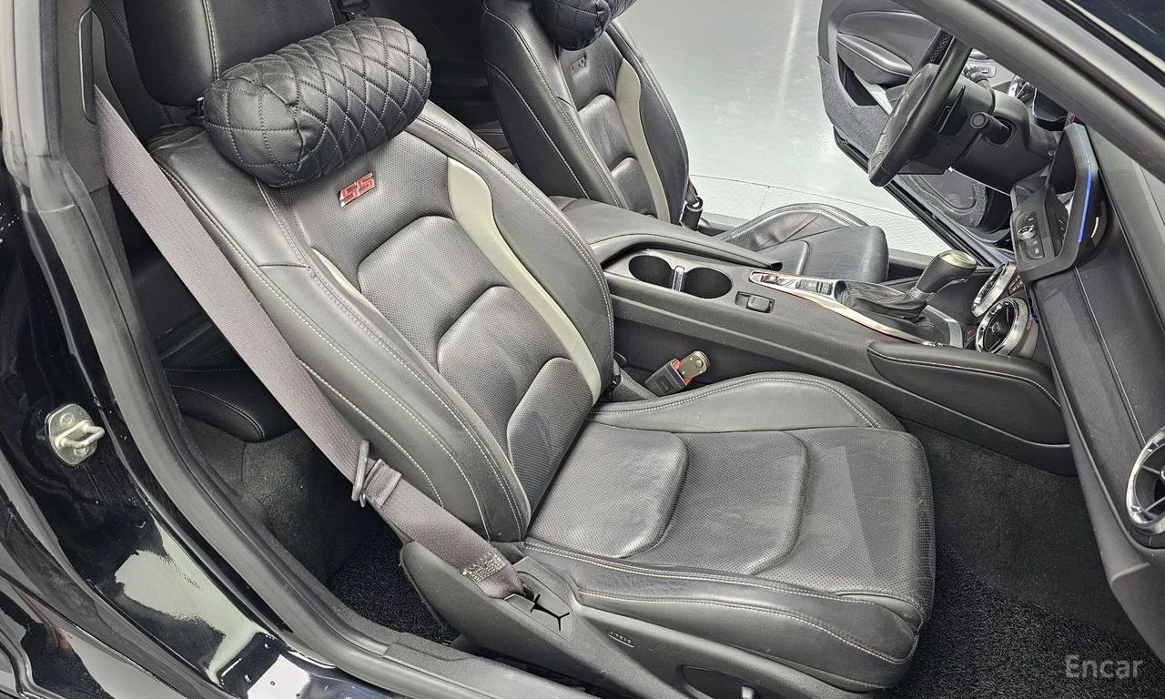 Chevrolet Camaro SS* 6.2* V8* ПОДГРЕВ* ОБДУХВАНЕ* КАМЕРА* КЕЙЛЕС* , снимка 14 - Автомобили и джипове - 55032772