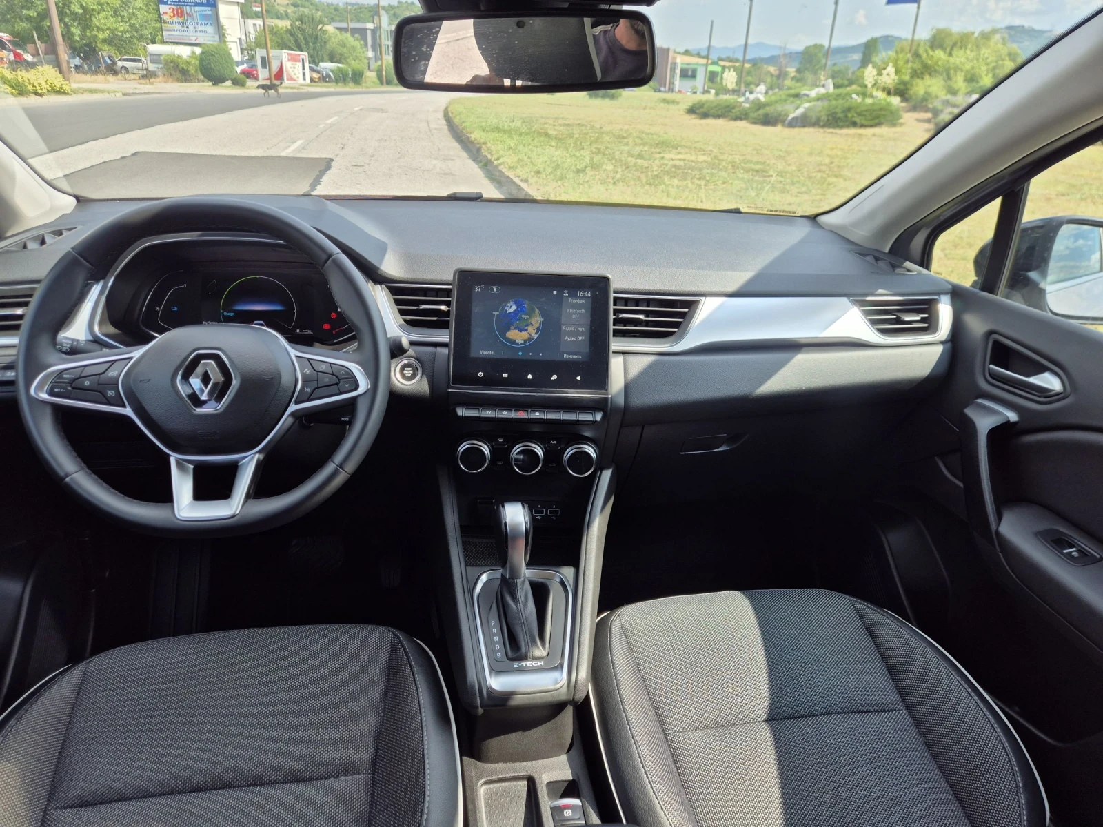 Renault Captur 1.6 E_TECH HYBRID , снимка 7 - Автомобили и джипове - 55050240
