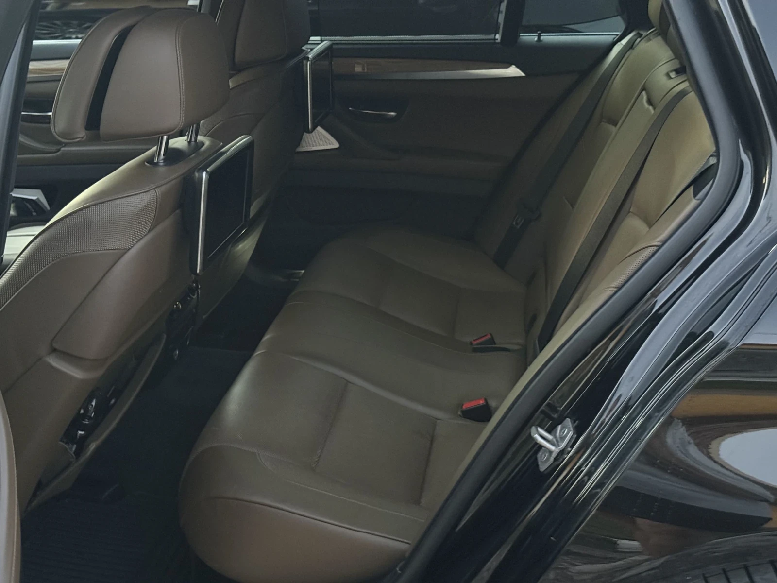 BMW 530, снимка 9 - Автомобили и джипове - 55358429