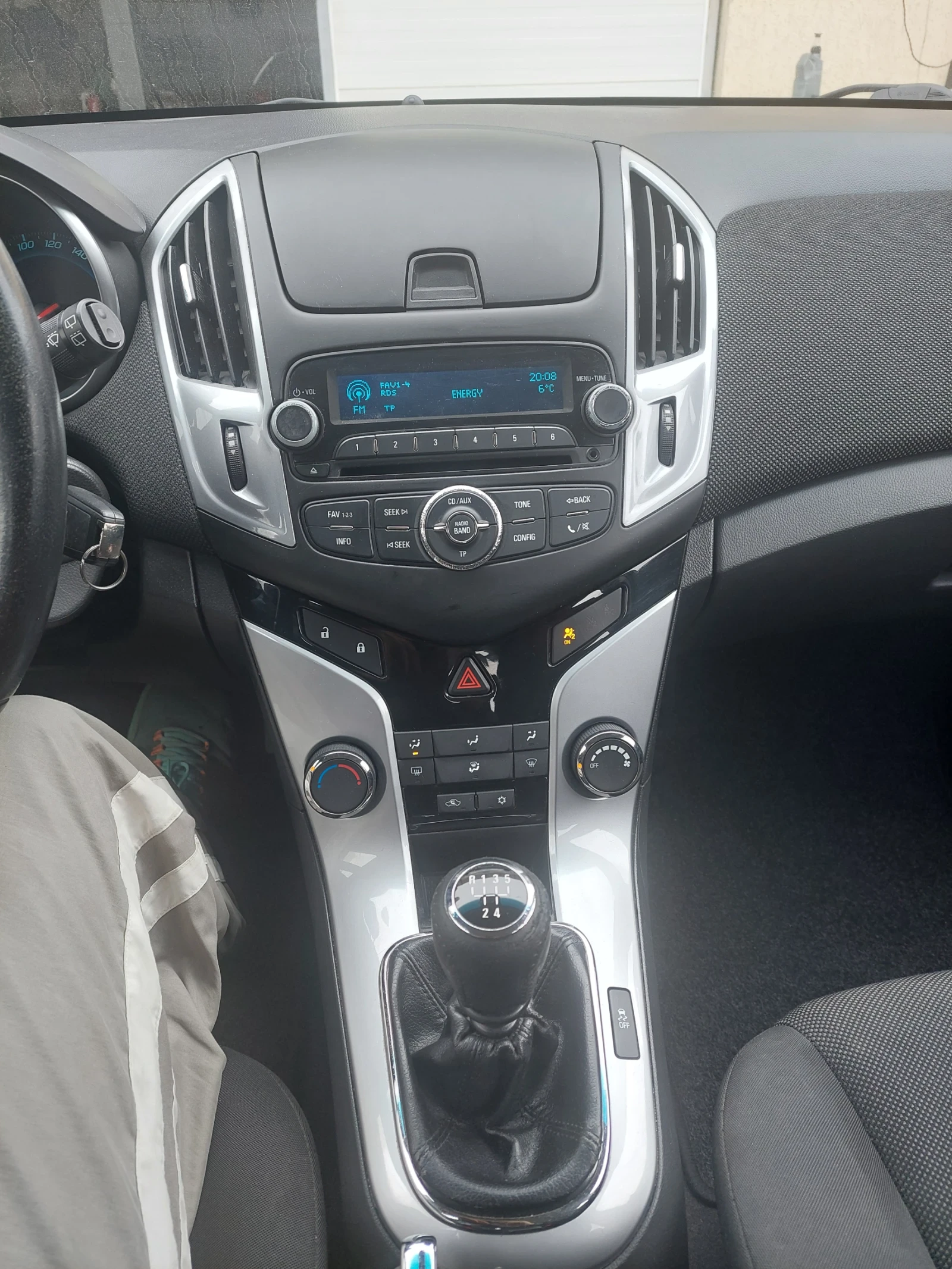 Chevrolet Cruze Cruze, снимка 10 - Автомобили и джипове - 56022125