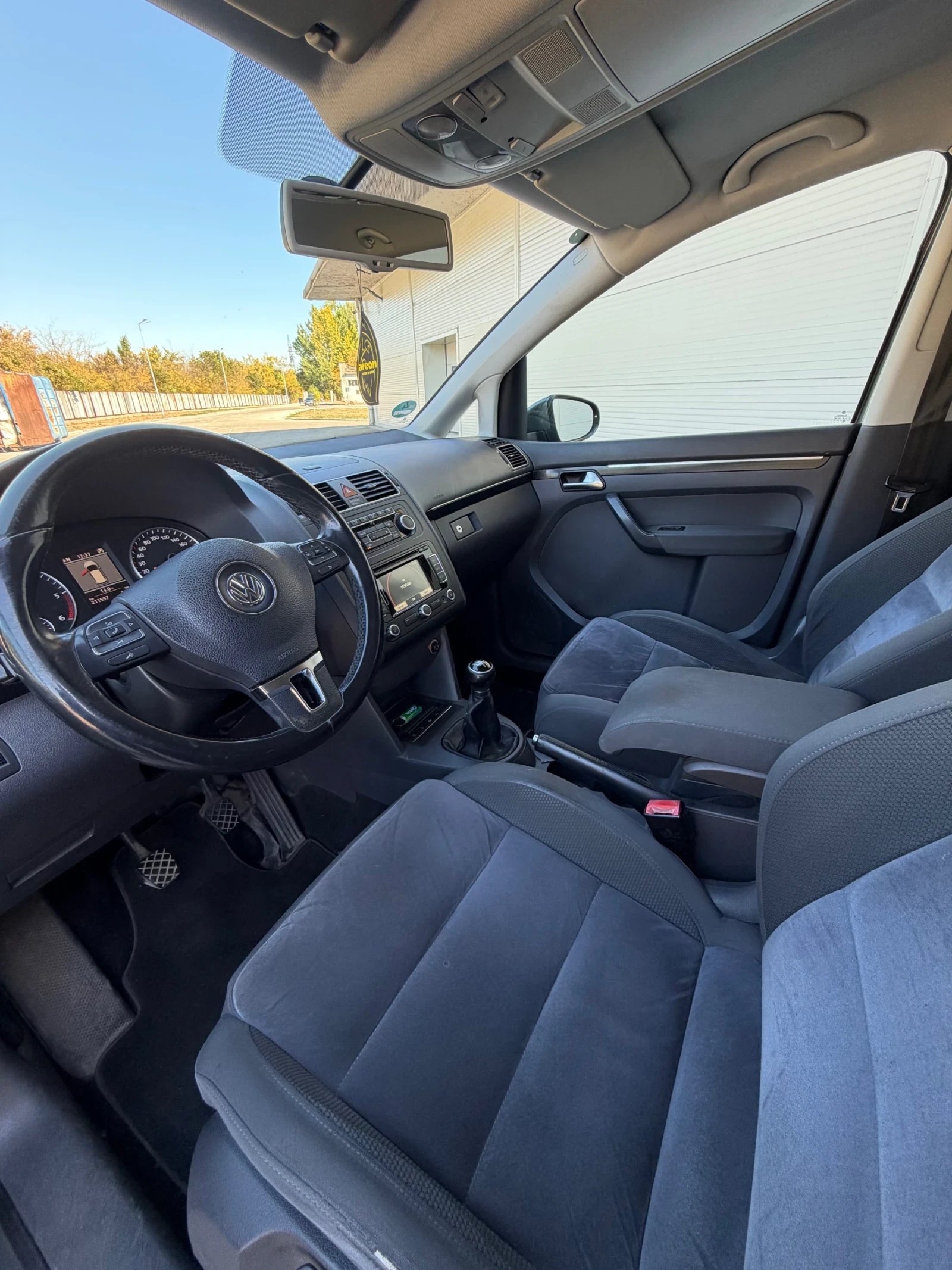 VW Touran 1.9 TDI BlueMotion | Mobile.bg � ����������� 6