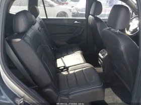 VW Tiguan SEL* PREMIUM* R-LINE* 4MOTION* КАМЕРА* ПОДГРЕВ* , снимка 11