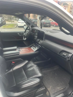 Lincoln Navigator - 45000 € / 88012.35 лв. - 16943767 3