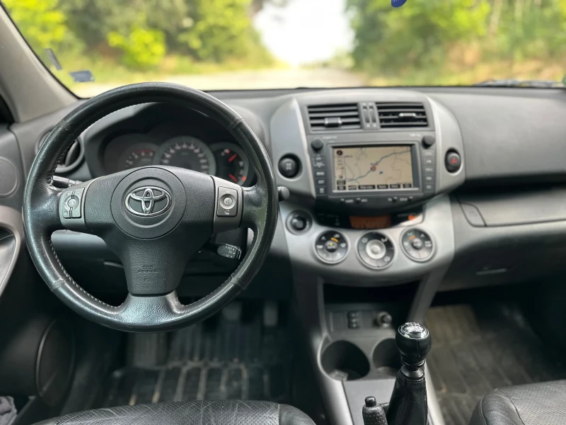 Toyota Rav4 2.2DCAT, снимка 13 - Автомобили и джипове - 50931282