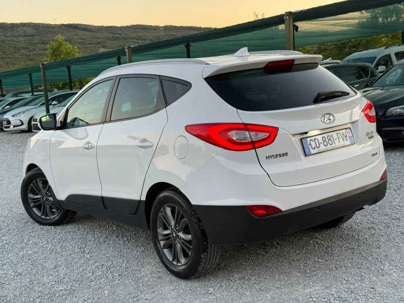 Hyundai IX35 2.0 CRDi 4x4 , снимка 3 - Автомобили и джипове - 51532361
