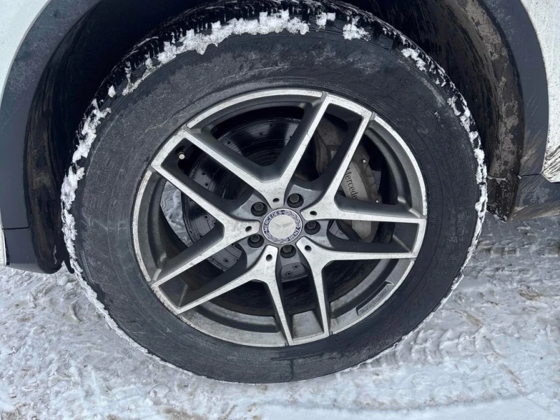 Mercedes-Benz GLC 300 * CARFAX * БЕЗ ПЪРВОНАЧАЛНА ВНОСКА, снимка 7 - Автомобили и джипове - 52640748