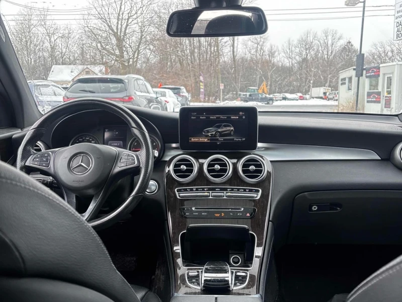 Mercedes-Benz GLC 300 * CARFAX * БЕЗ ПЪРВОНАЧАЛНА ВНОСКА, снимка 9 - Автомобили и джипове - 52640748