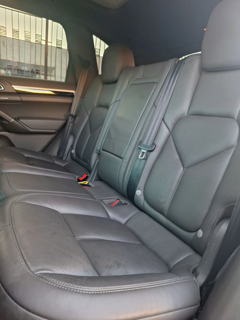 Porsche Cayenne 3.0 DIESEL 262 HP, снимка 16 - Автомобили и джипове - 53124870