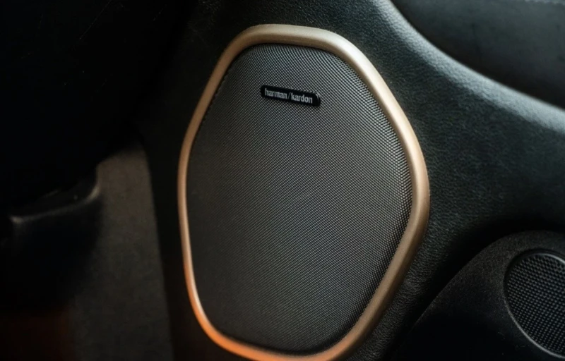 Jeep Grand cherokee Summit * * Air Ride * * Обдухване * * Harmon * * , снимка 13 - Автомобили и джипове - 53311317