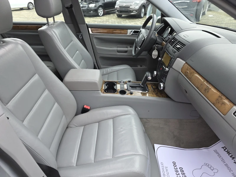 VW Touareg 3.0TDI 224kc , снимка 12 - Автомобили и джипове - 53447257