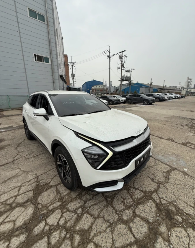 Kia Sportage 2.0 CRDI - OЧАКВАН ВНОС, снимка 2 - Автомобили и джипове - 54616606