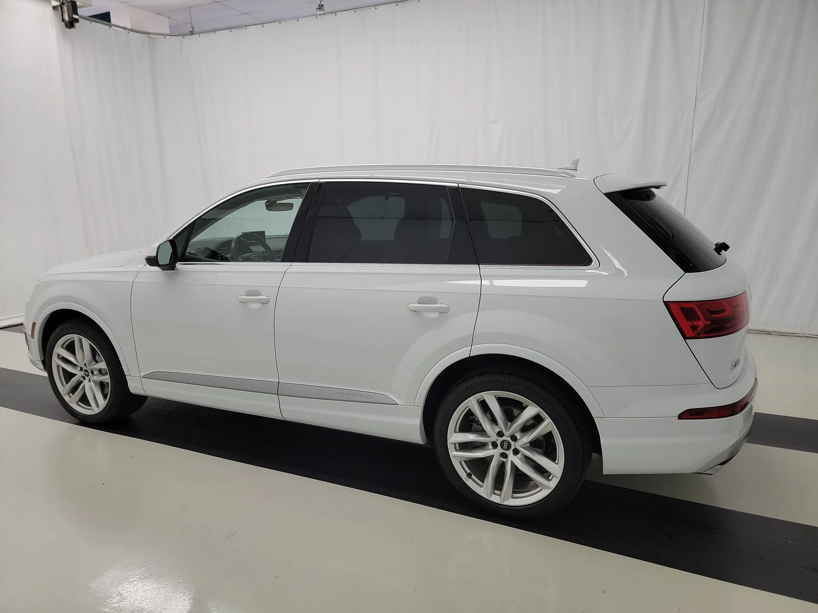 Audi Q7 PRESTIGE* BOSE* DISTRO* MATRIX* PANO* ОБДУХ* DIGIT - изображение 6