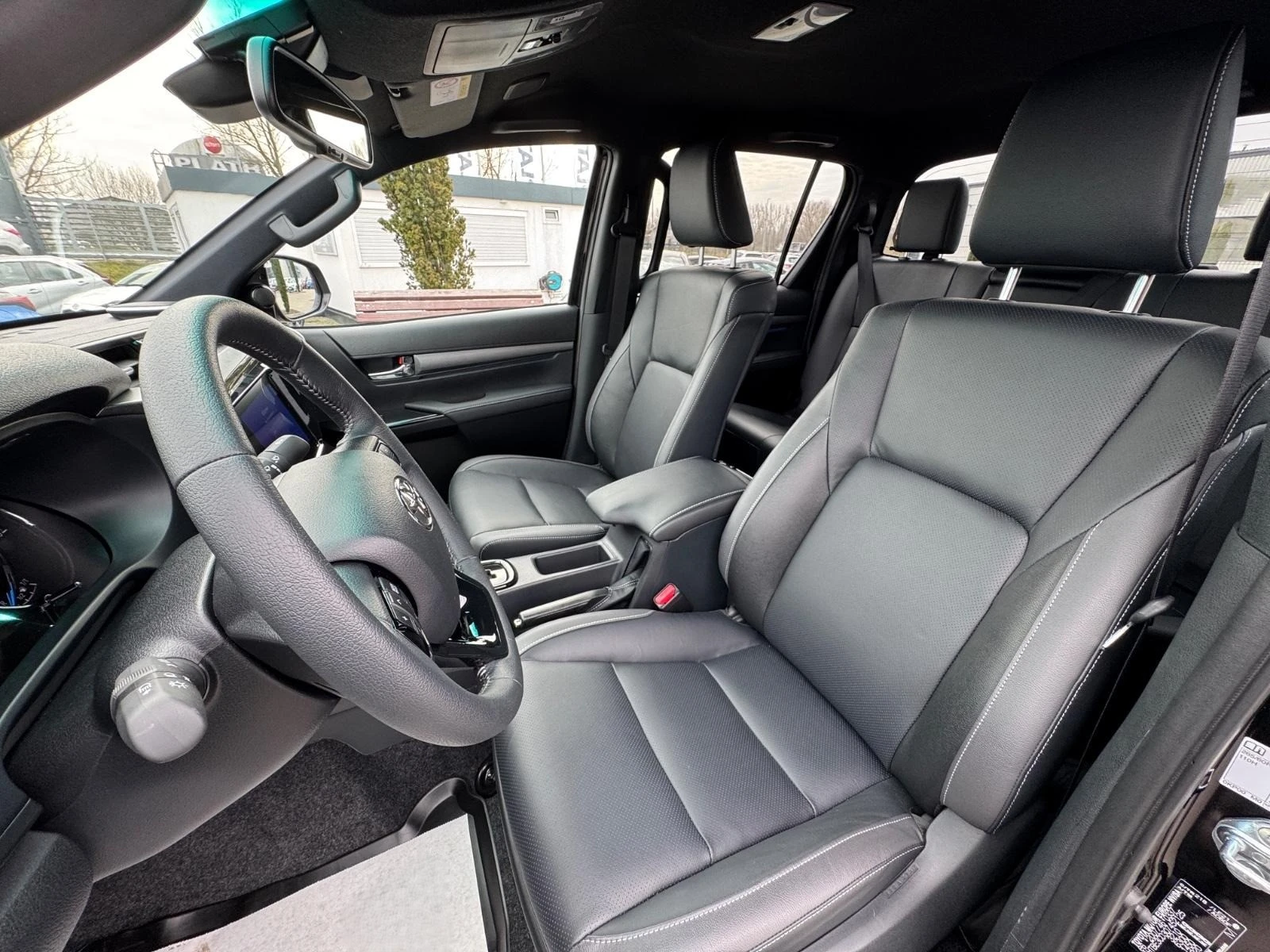 Toyota Hilux 2.8 D-4D/INVINCIBLE/DOUBLE CAB/JBL/360/ - изображение 8
