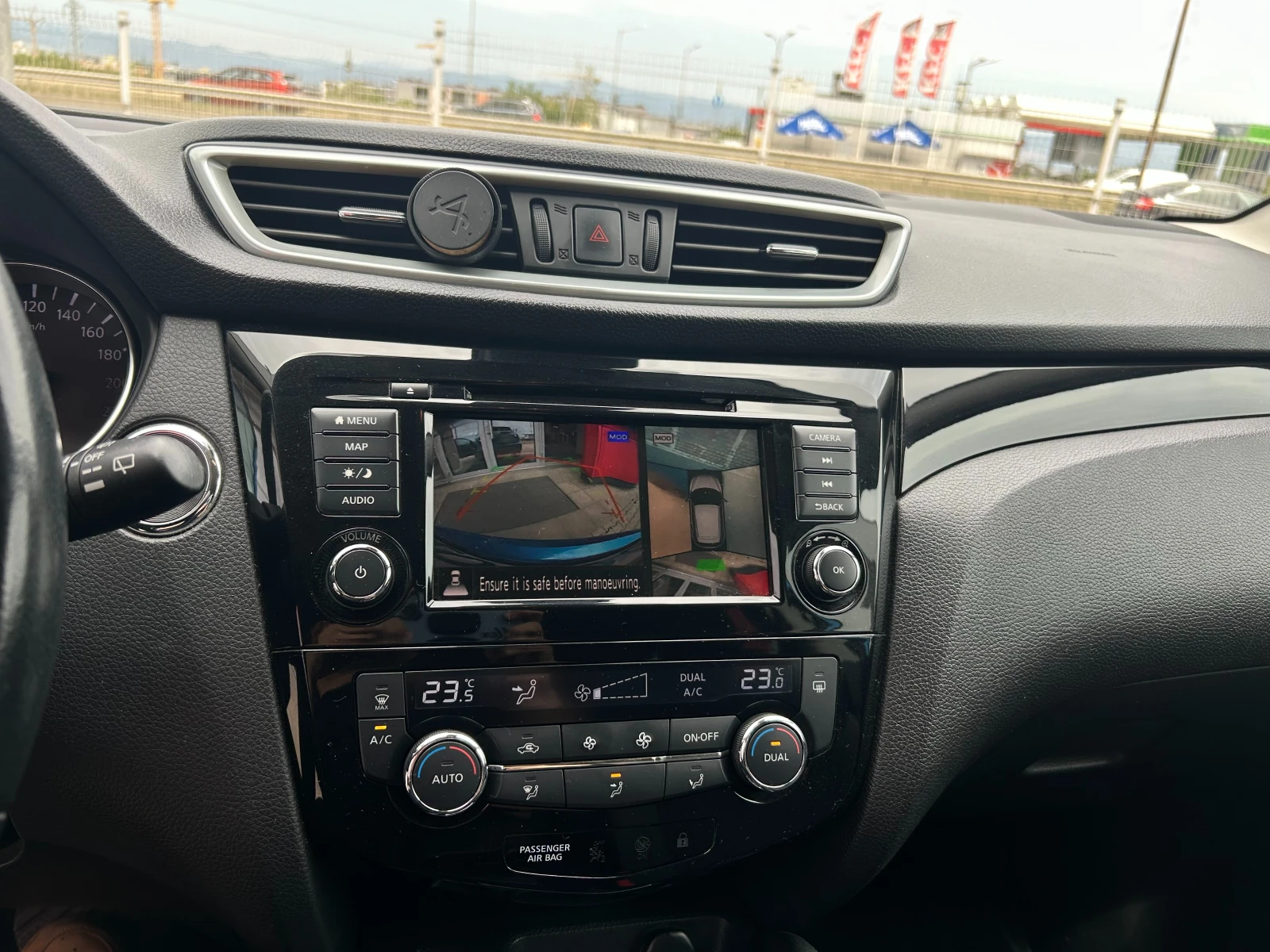 Nissan Qashqai 1.3 DIG-T N-Connecta A/T - изображение 6