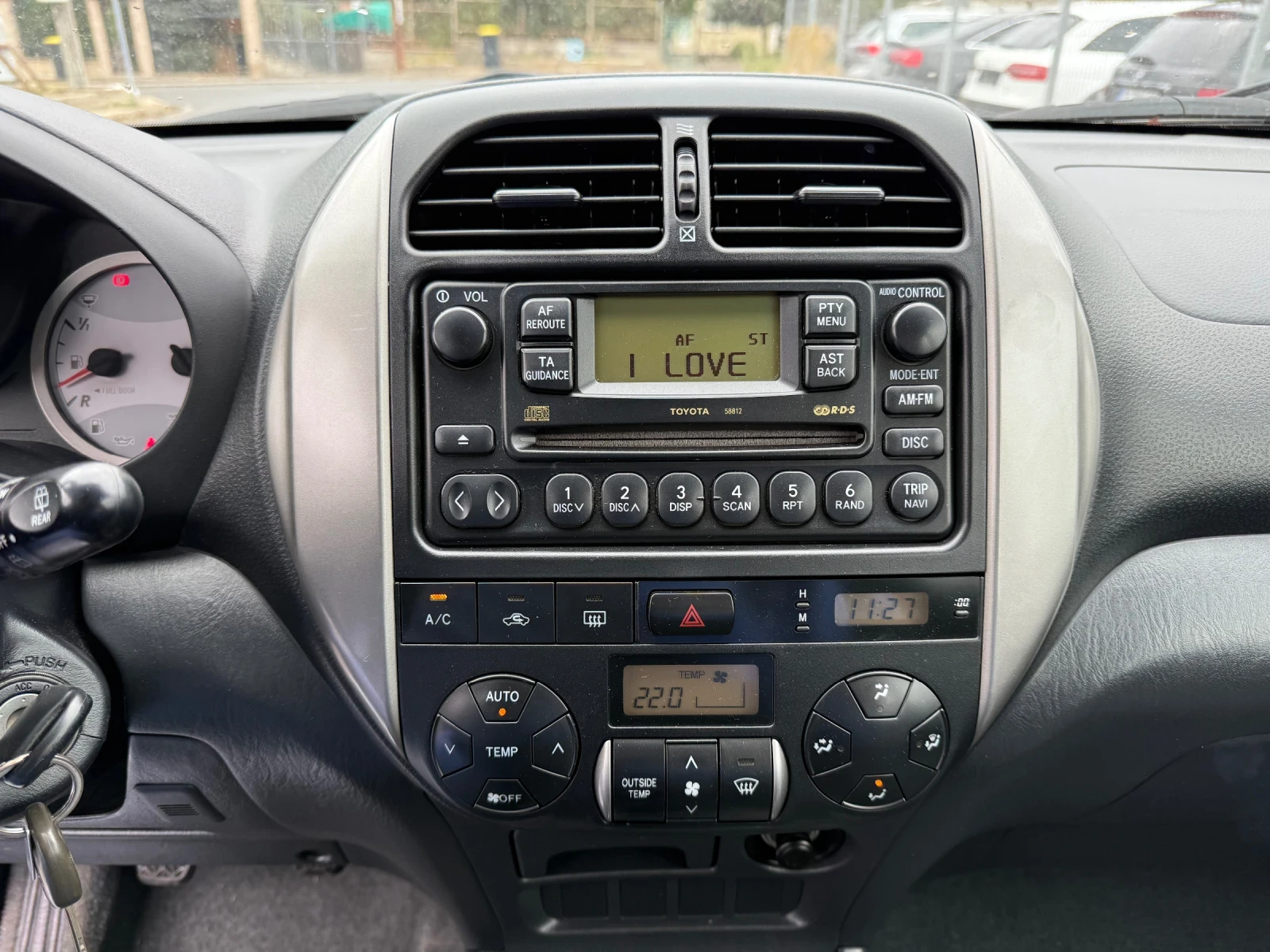 Toyota Rav4 2.0 D4D 116kc 4x4 173000km, снимка 16 - Автомобили и джипове - 53840543