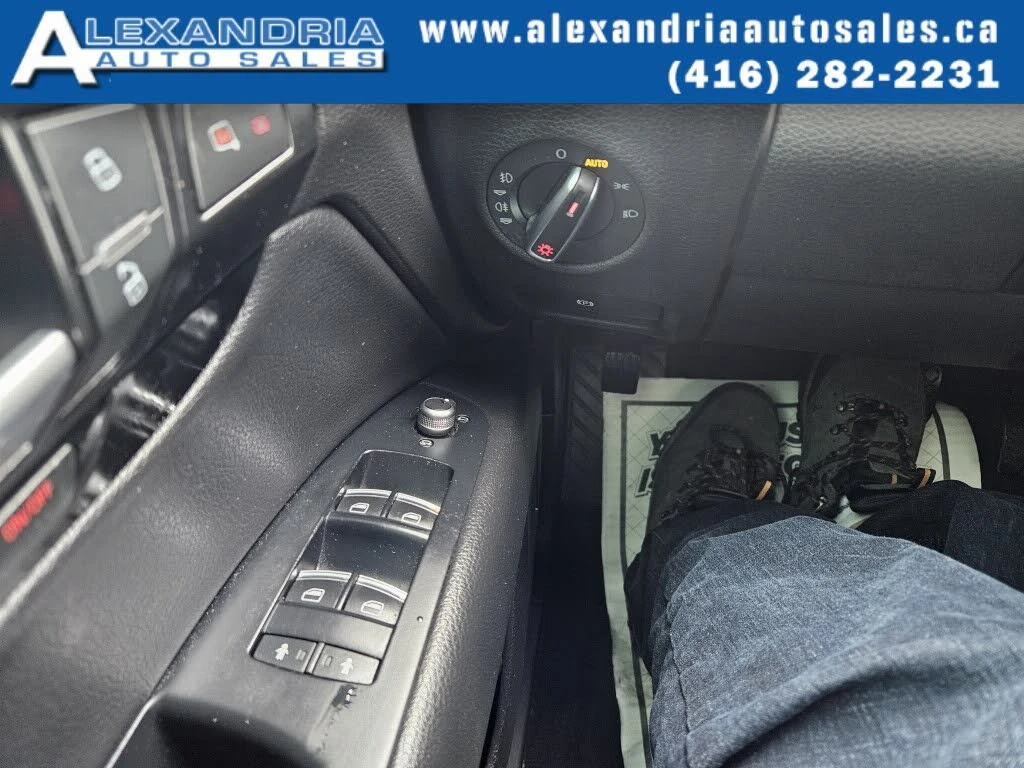 Audi Q7 quattro* Premium Plus* АвтоКредит* (ЦЕНА ДО БГ), снимка 13 - Автомобили и джипове - 54128660