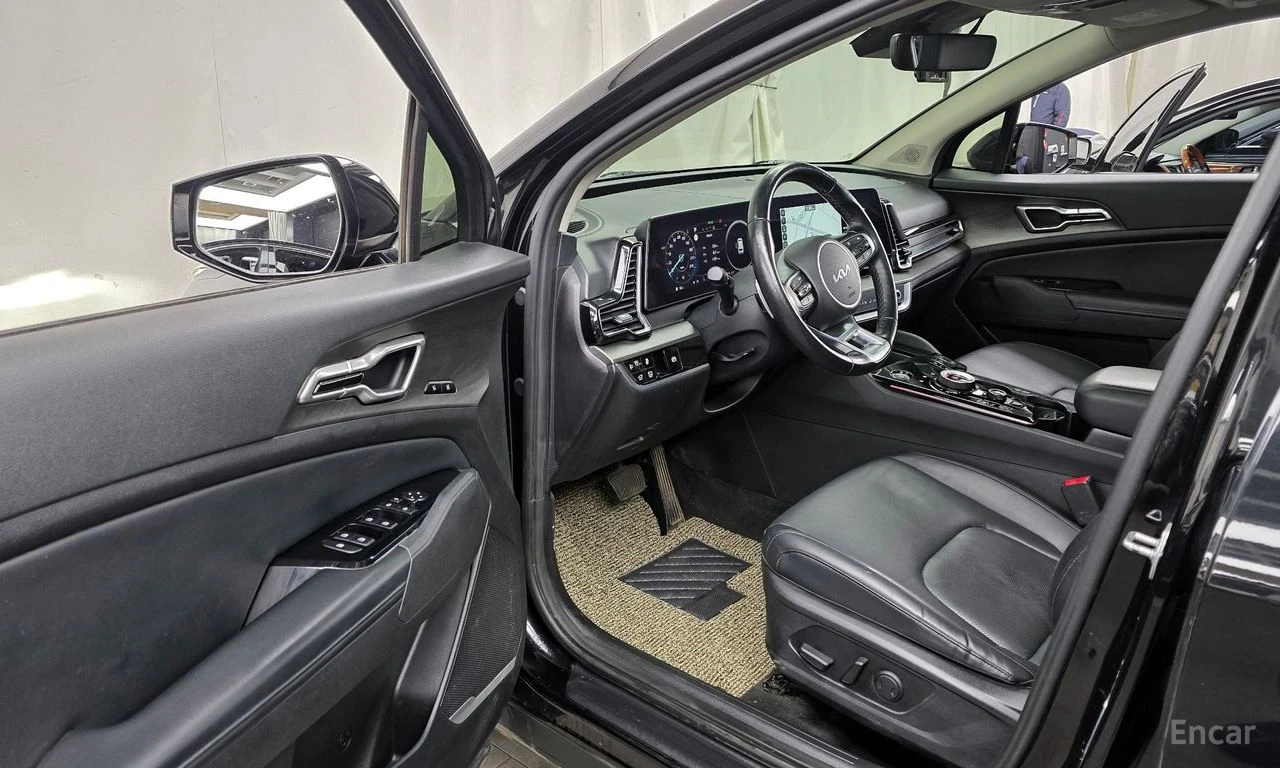Kia Sportage 1.6 Hybrid Signature* DISTRONIC* 360* ОБДУХВАНЕ*  , снимка 6 - Автомобили и джипове - 55302197