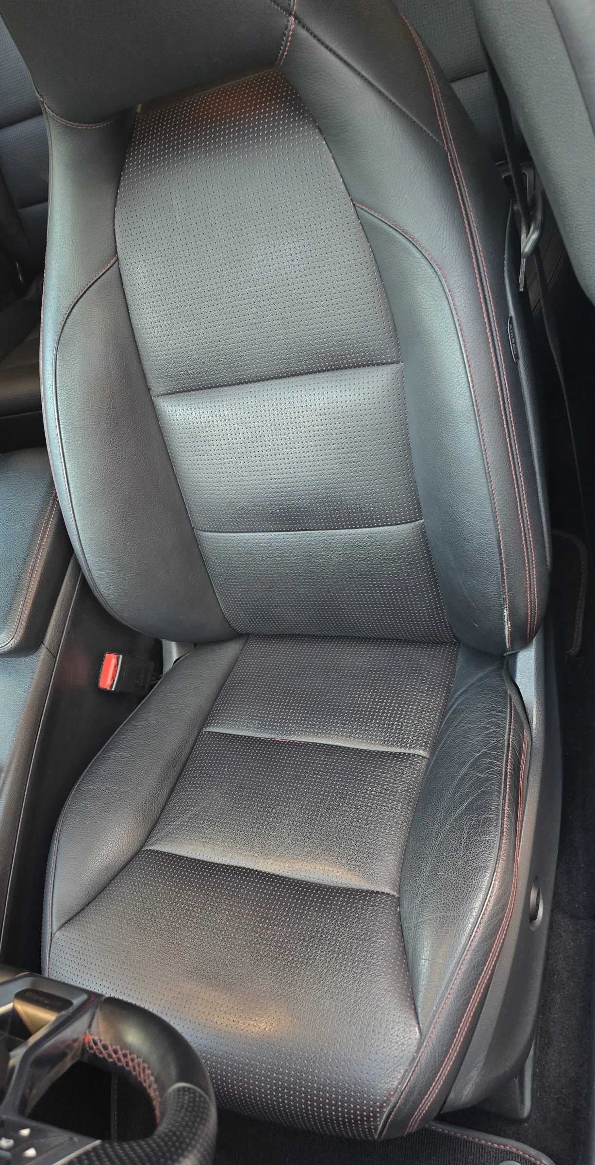 Mercedes-Benz GLA 220 CDI AMG Line 4MATIC, снимка 14 - Автомобили и джипове - 55303715