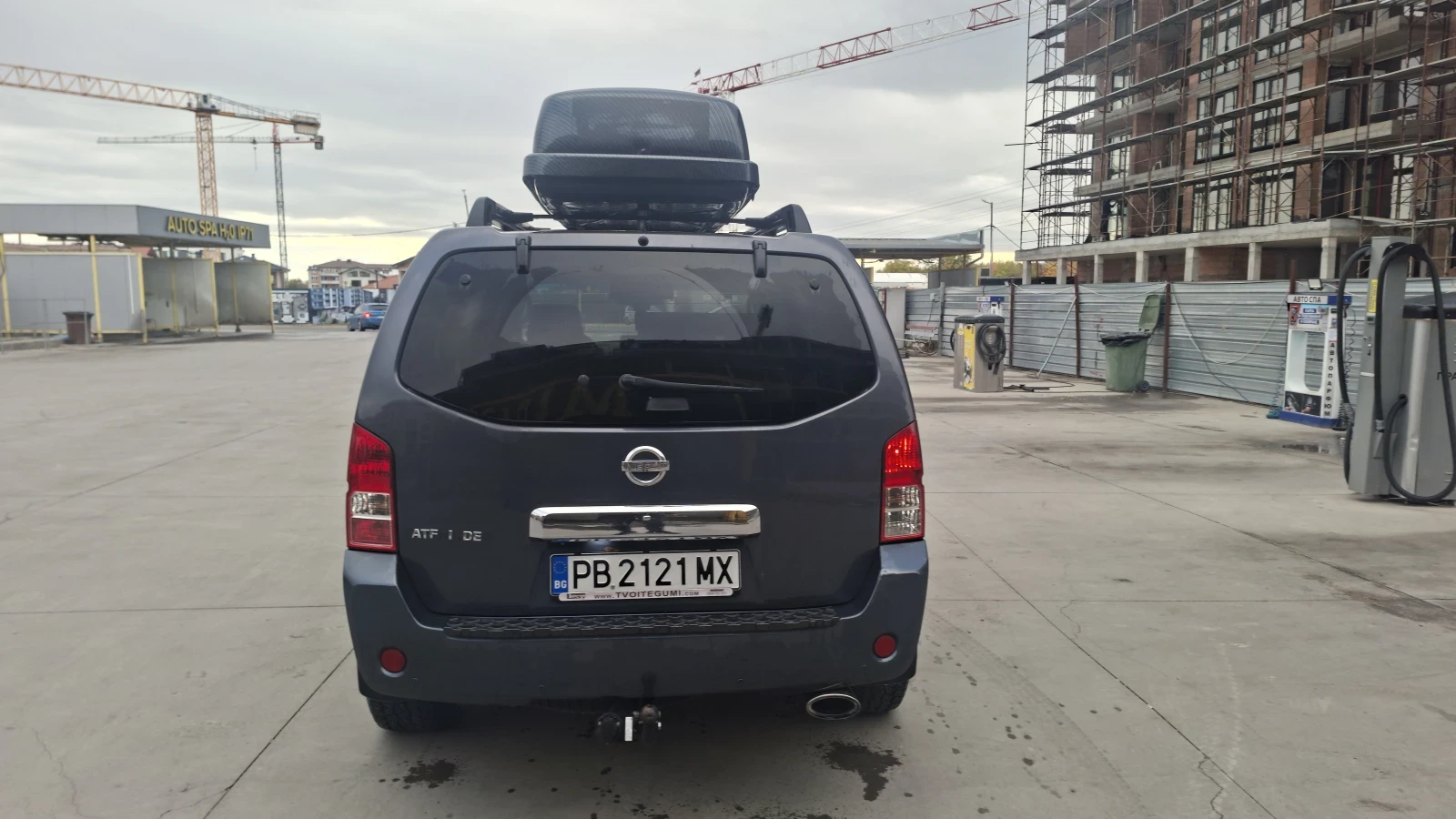 Nissan Pathfinder, снимка 3 - Автомобили и джипове - 56620979