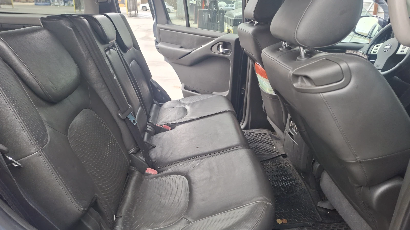 Nissan Pathfinder, снимка 15 - Автомобили и джипове - 56620979