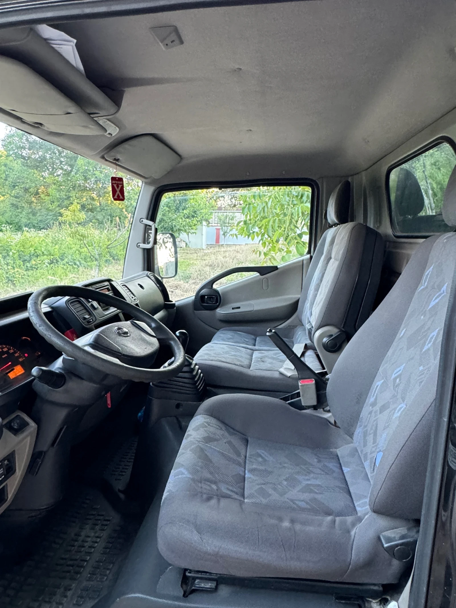 Nissan Kabstar Самосвал, снимка 2 - Камиони - 55021484