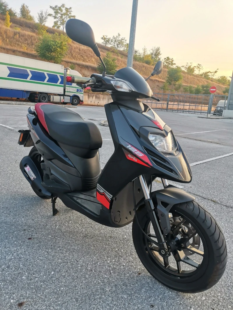 Aprilia Sr 125 Motard 2017 Sport, снимка 8 - Мотоциклети и мототехника - 52347005