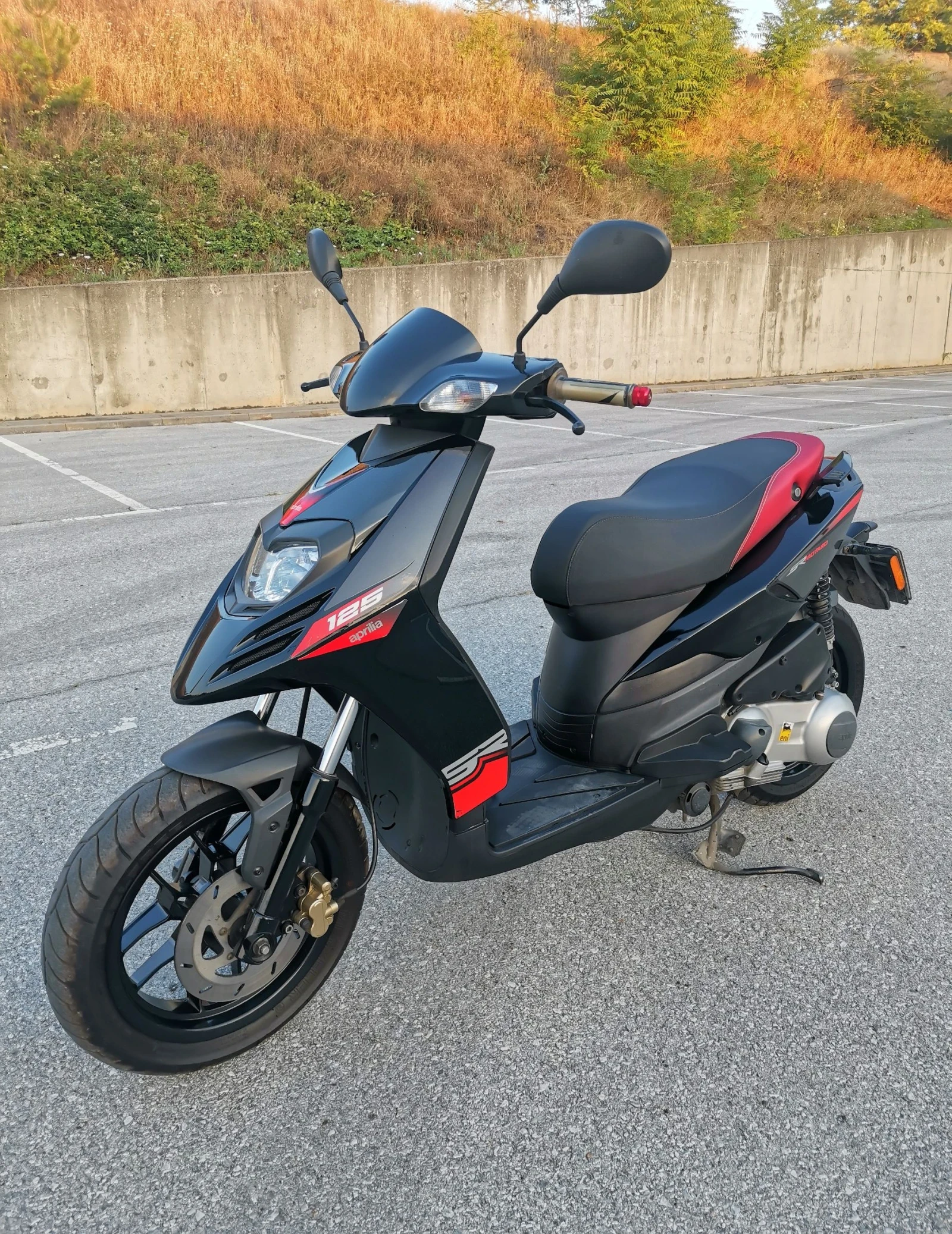 Aprilia Sr 125 Motard 2017 Sport - изображение 9