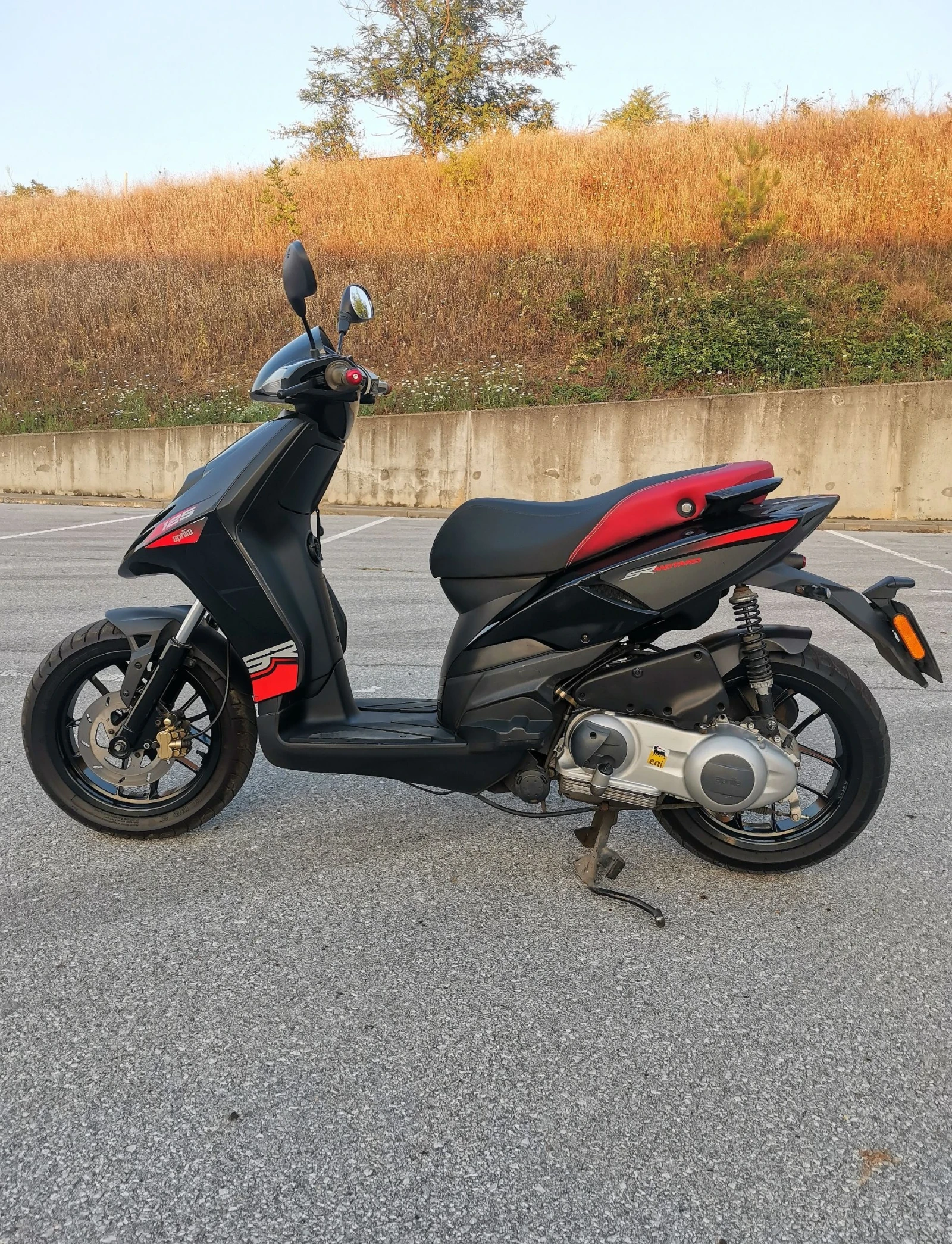 Aprilia Sr 125 Motard 2017 Sport - изображение 8