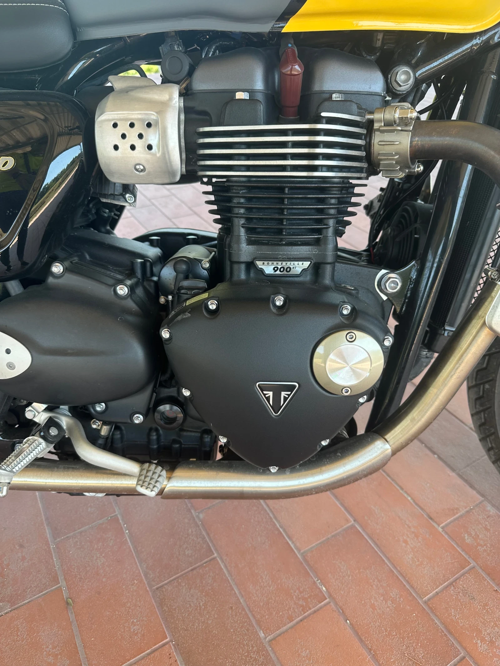 Triumph Street Twin Street CUP ABS ASR | Mobile.bg   12