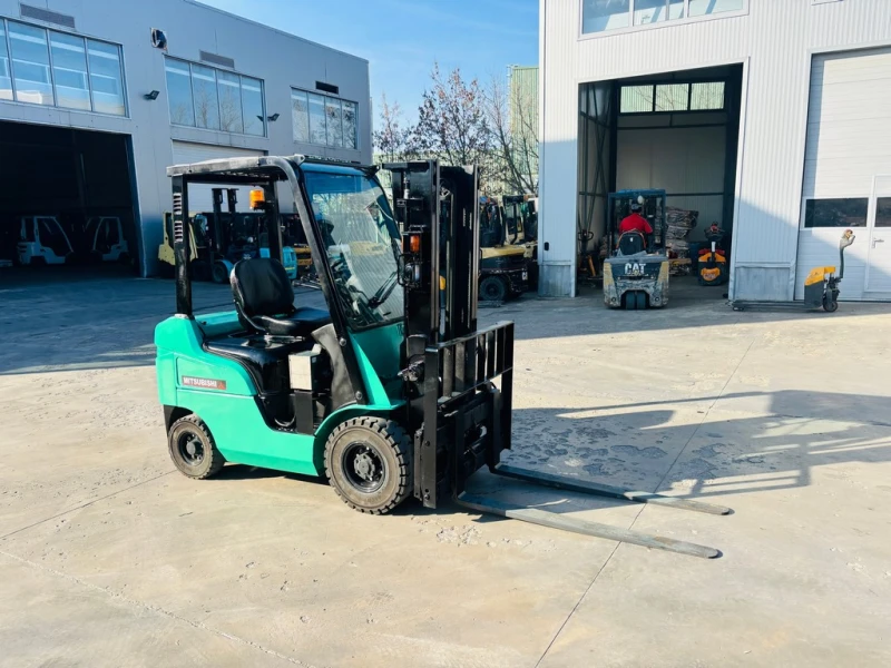 Мотокар Mitsubishi Виличен изравнител и позиционер на вилиците, снимка 5 - Индустриална техника - 52634165