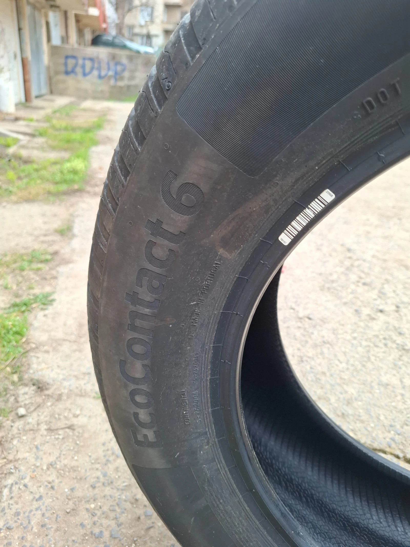 Гуми Летни 215/65R17, снимка 4 - Гуми и джанти - 53934490