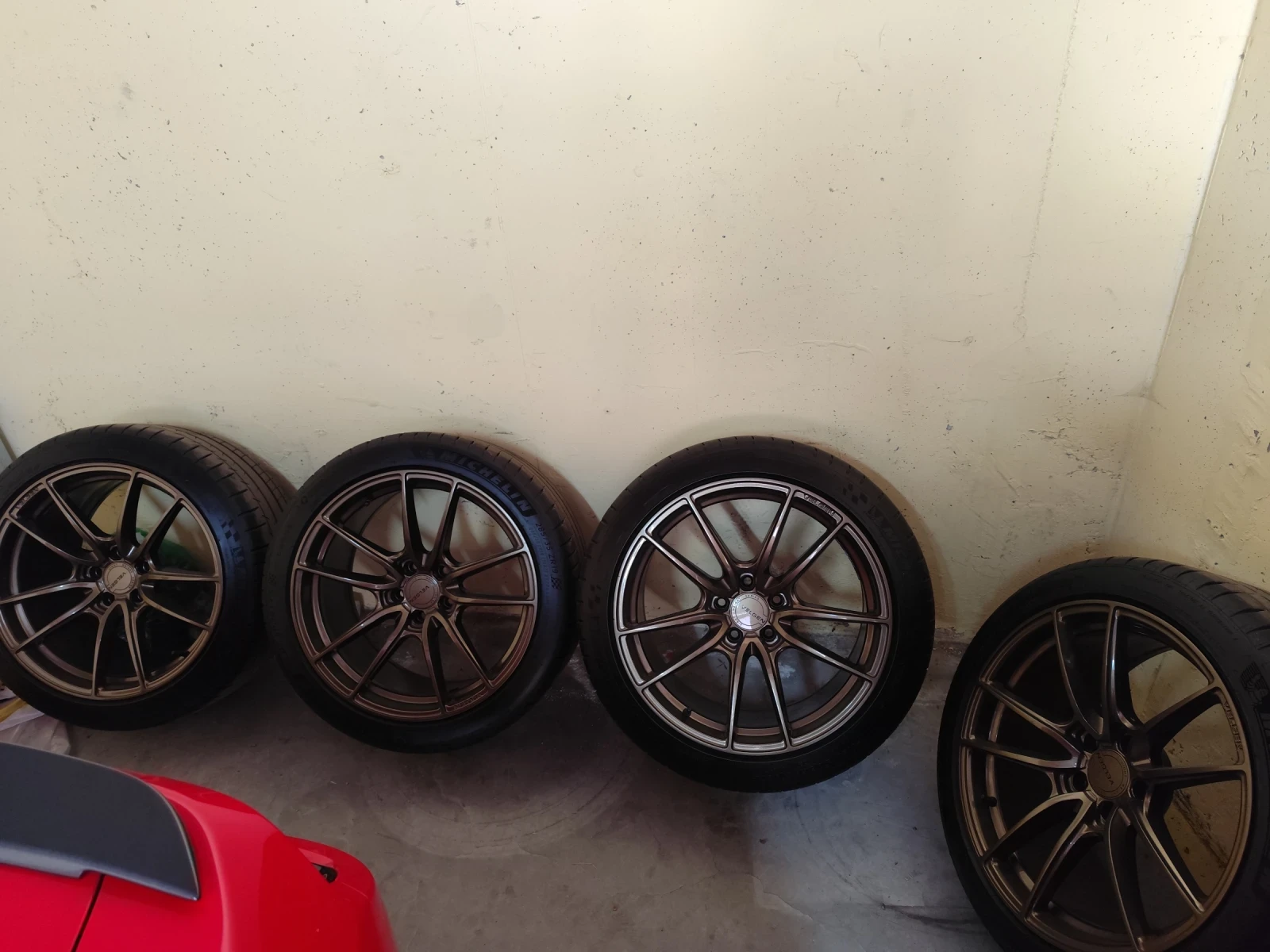 Гуми с джанти Michelin 305/35R19.5, снимка 2 - Гуми и джанти - 55477636