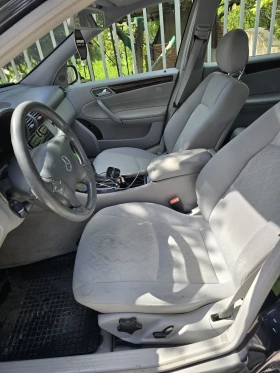 Mercedes-Benz C 220, снимка 12