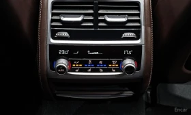 BMW 740 XDRIVE* M SPORT* HEADUP* 360* DIGITAL* PANO* ОБДУХ, снимка 17