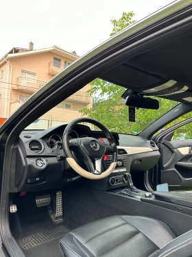 Mercedes-Benz C 220, снимка 11