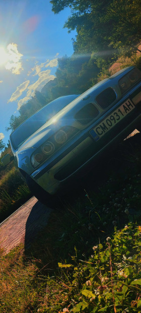 BMW 520, снимка 1 - Автомобили и джипове - 45423872