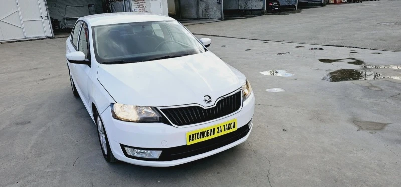 Skoda Rapid 1.6tdi 116кс -Нави,Пълен ел пакет, снимка 3 - Автомобили и джипове - 45169690