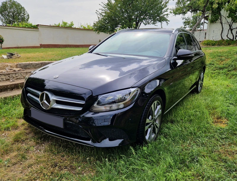 Mercedes-Benz C 300 е * БЕНЗ/PLUG-IN ХИБР* 320 К.С.* АВТОМАТ* ПОДГРЕВ*, снимка 1 - Автомобили и джипове - 46743727