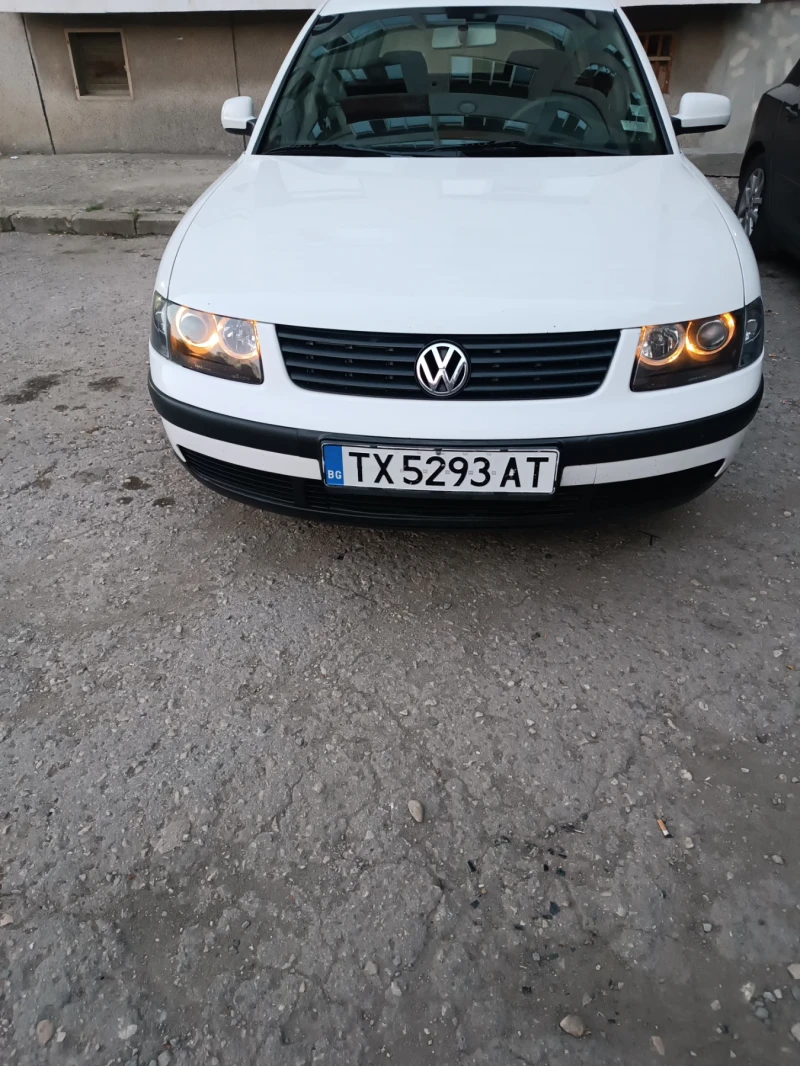 VW Passat 1.9 TDI, снимка 11 - Автомобили и джипове - 47383783