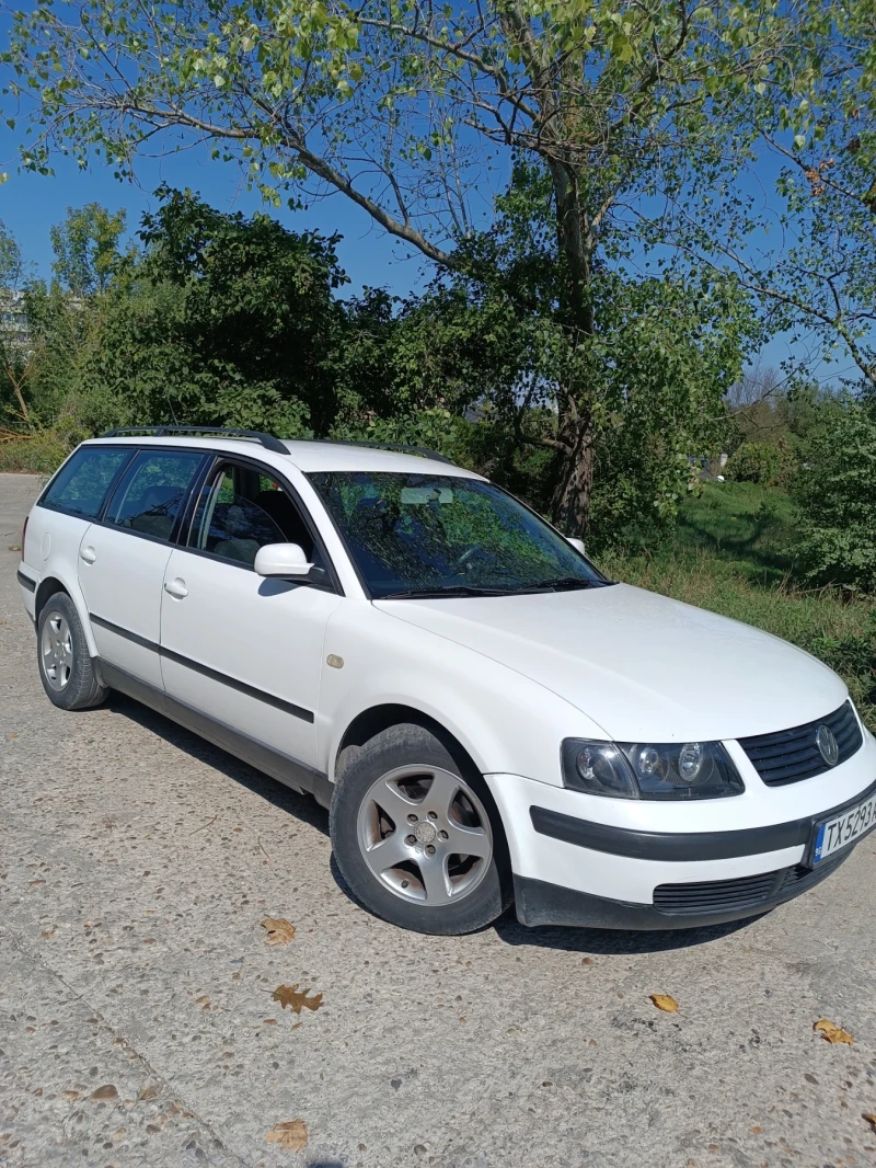 VW Passat 1.9 TDI, снимка 4 - Автомобили и джипове - 47383783