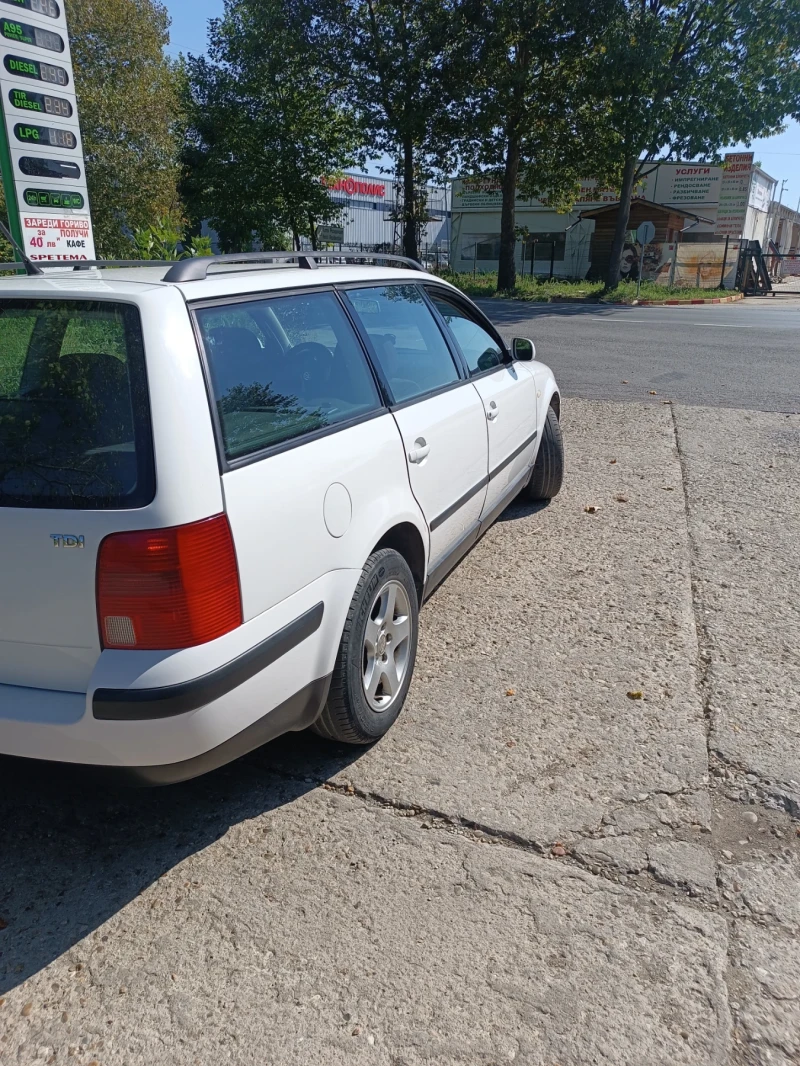 VW Passat 1.9 TDI, снимка 5 - Автомобили и джипове - 47383783