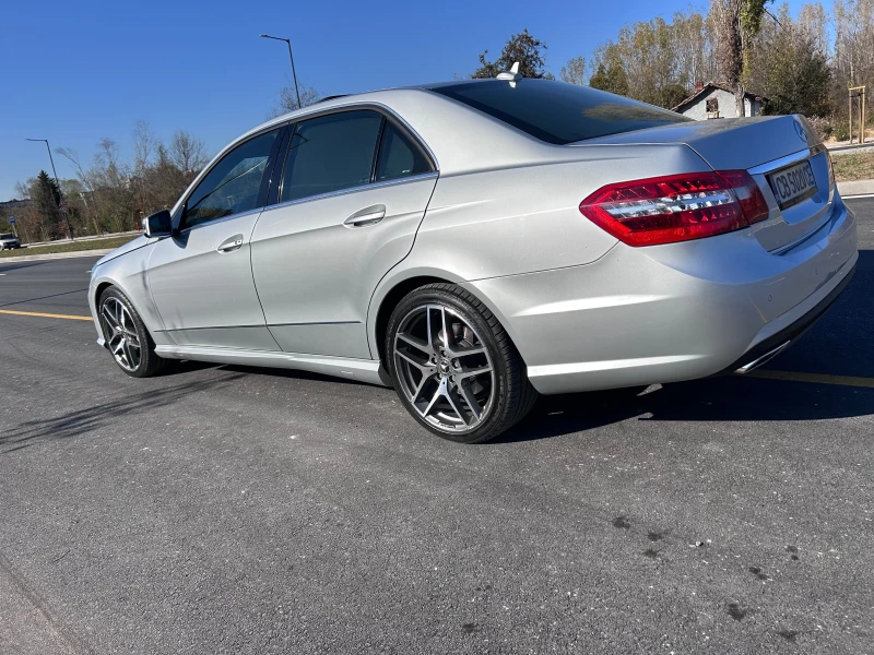 Mercedes-Benz E 350 AMG! AVANTGARDE! 4-MATIC! 7G TRONIC PLUS!  , снимка 8 - Автомобили и джипове - 47865308