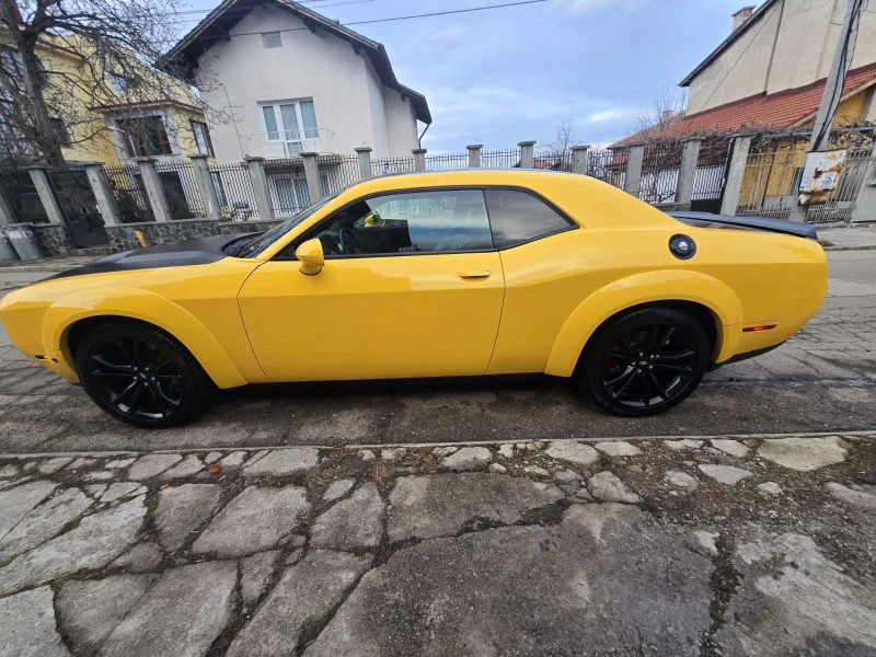 Dodge Challenger, снимка 4 - Автомобили и джипове - 49550830