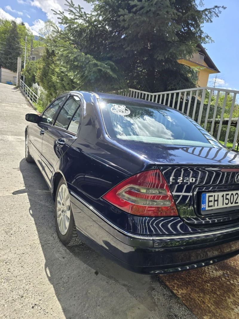 Mercedes-Benz C 220, снимка 5 - Автомобили и джипове - 52273726