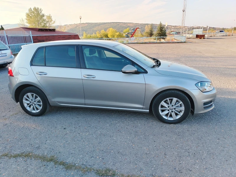 VW Golf 1.6TDI, снимка 4 - Автомобили и джипове - 52049958