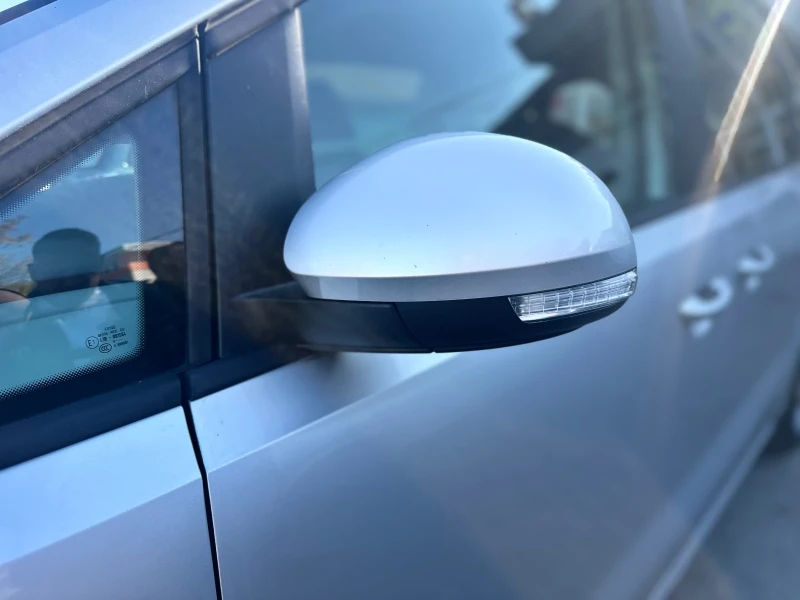 VW Sharan BMT 170кс с елетронни врати, снимка 6 - Автомобили и джипове - 52121606